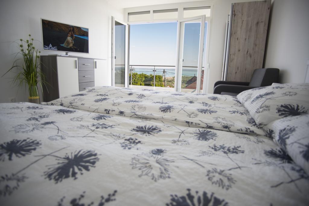 Lakeview Apartment